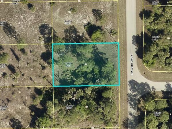 428 S Mallory Ave. , Lehigh Acres, FL 33974