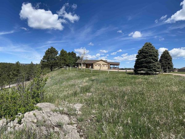 7380 MUIRFIELD DR, Rapid City, SD 57702