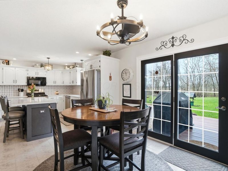 265 Waters Edge Drive , Hebron, OH 43025 Photo 12