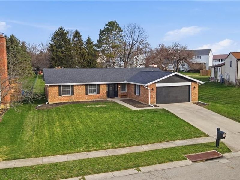 5235 Woodcock Way, Dayton, OH 45424 Photo 2