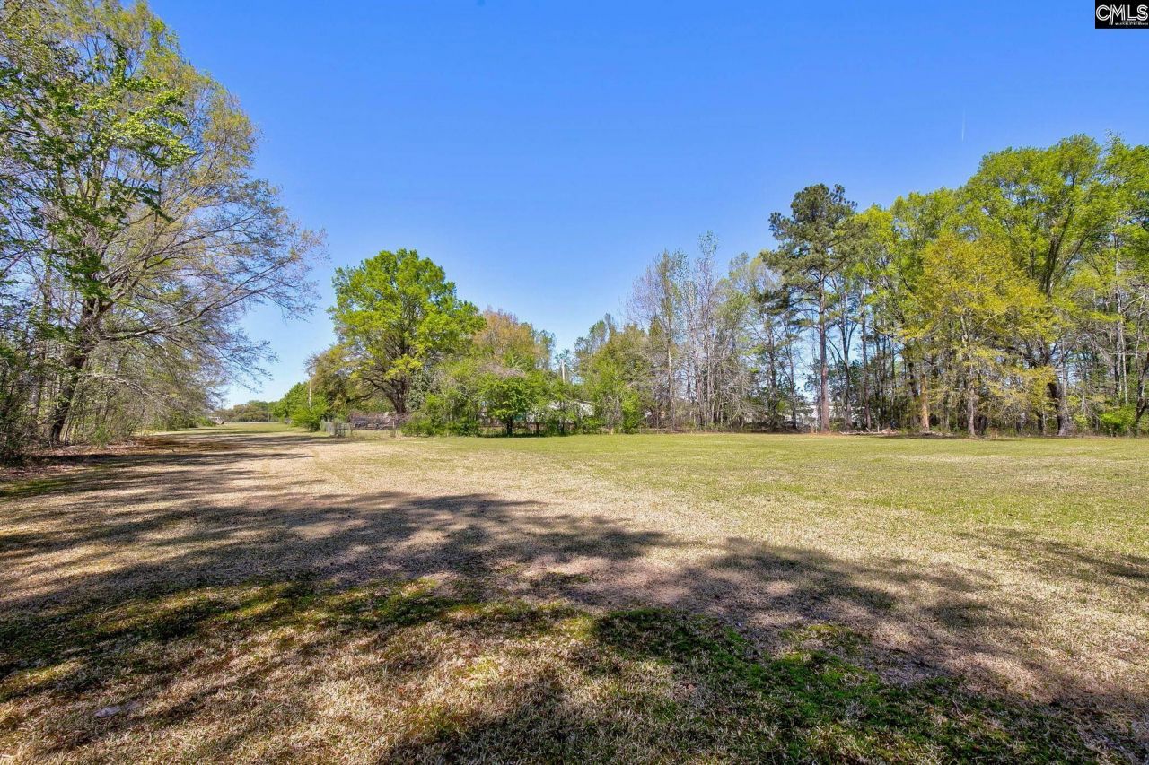 1749 Martin Luther King Boulevard  Photo 4