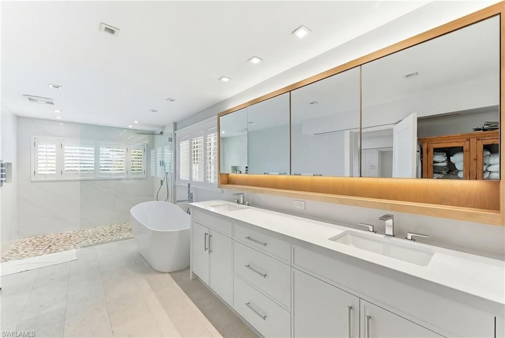 2002 4th Street S, Naples, FL 34102 Photo