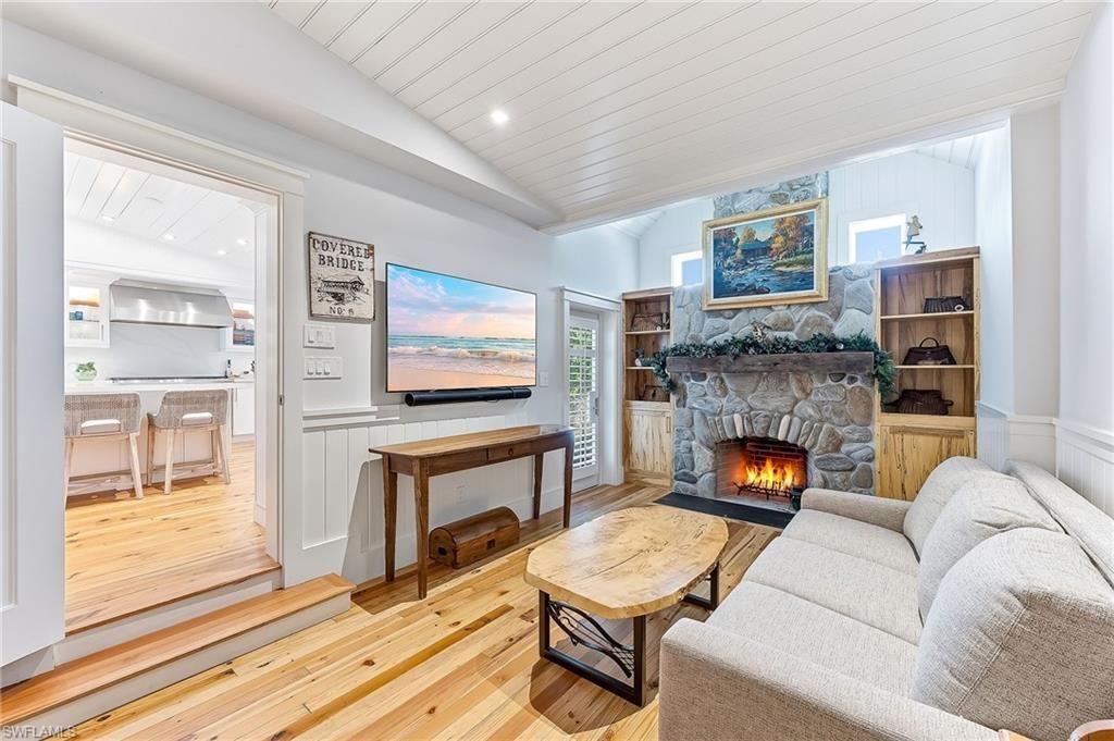 2002 4th Street S, Naples, FL 34102 Photo