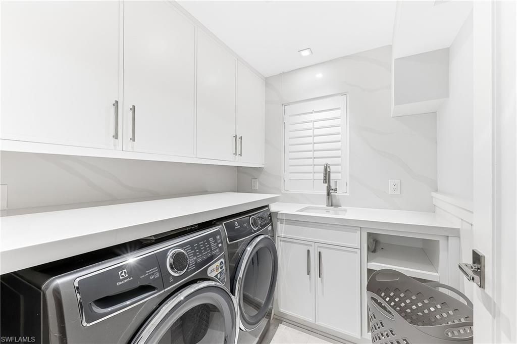 2002 4th Street S, Naples, FL 34102 Photo