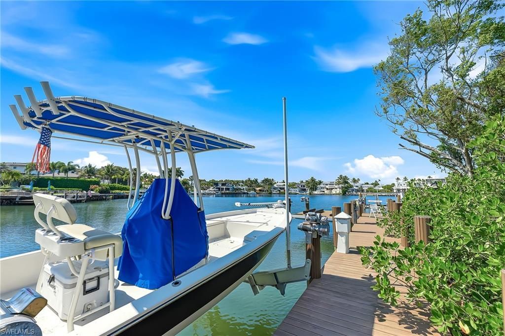 2002 4th Street S, Naples, FL 34102 Photo