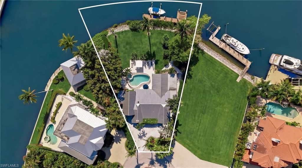 2002 4th Street S, Naples, FL 34102 Photo