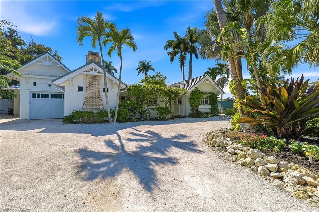 2002 4th Street S, Naples, FL 34102 Photo