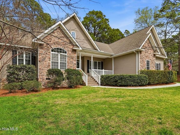 205 Selkirk Trail, Southern Pines, NC 28387