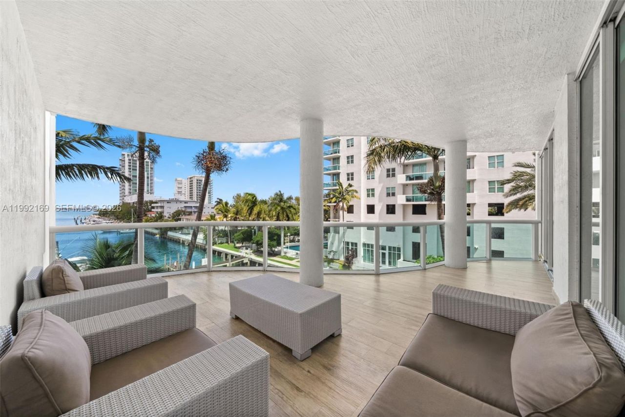 7918 Harbor Island Dr, Unit 311, North Bay Village, FL 33141 Photo