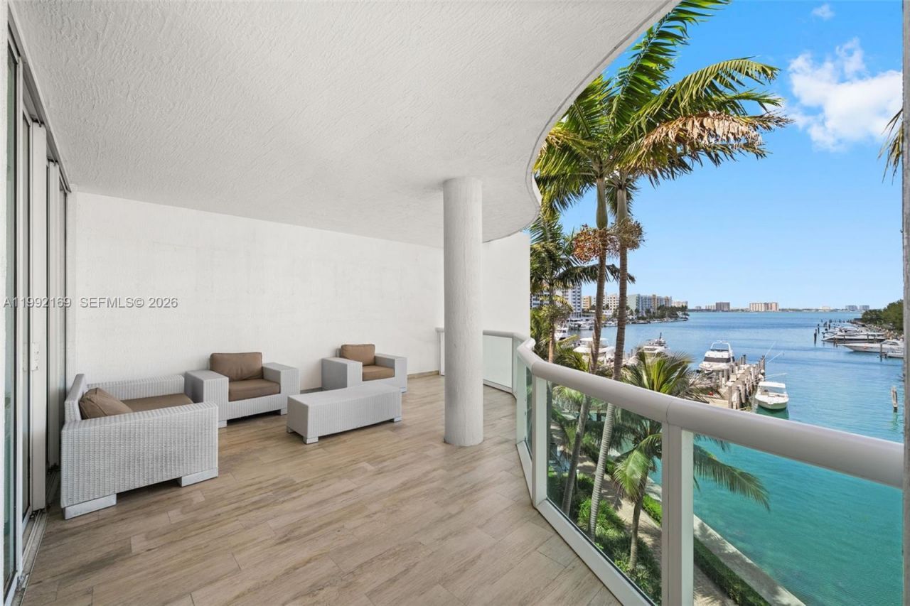 7918 Harbor Island Dr, Unit 311, North Bay Village, FL 33141 Photo