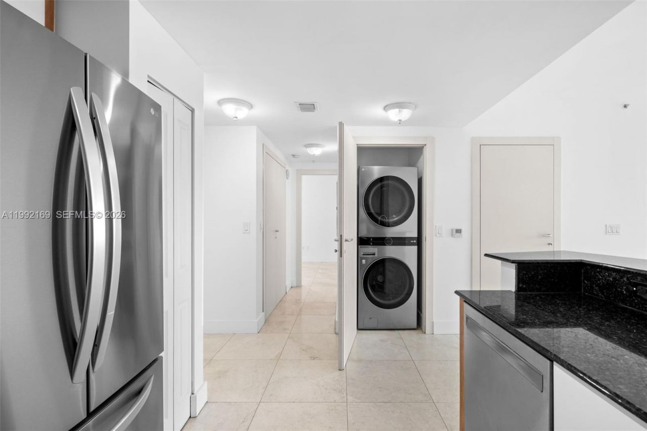 7918 Harbor Island Dr, Unit 311, North Bay Village, FL 33141 Photo