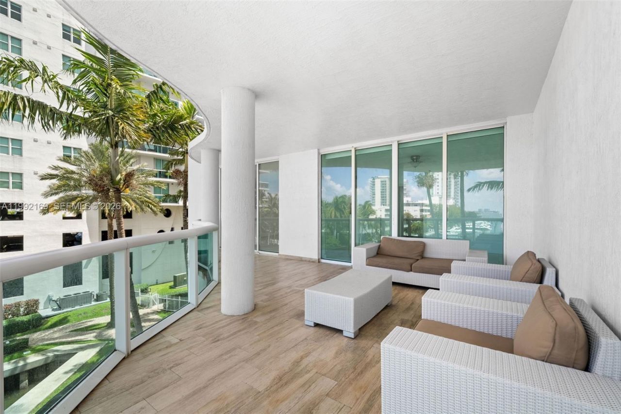 7918 Harbor Island Dr, Unit 311, North Bay Village, FL 33141 Photo