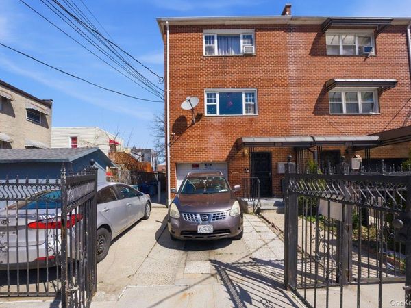 811 E 228th Street , Bronx, NY 10466