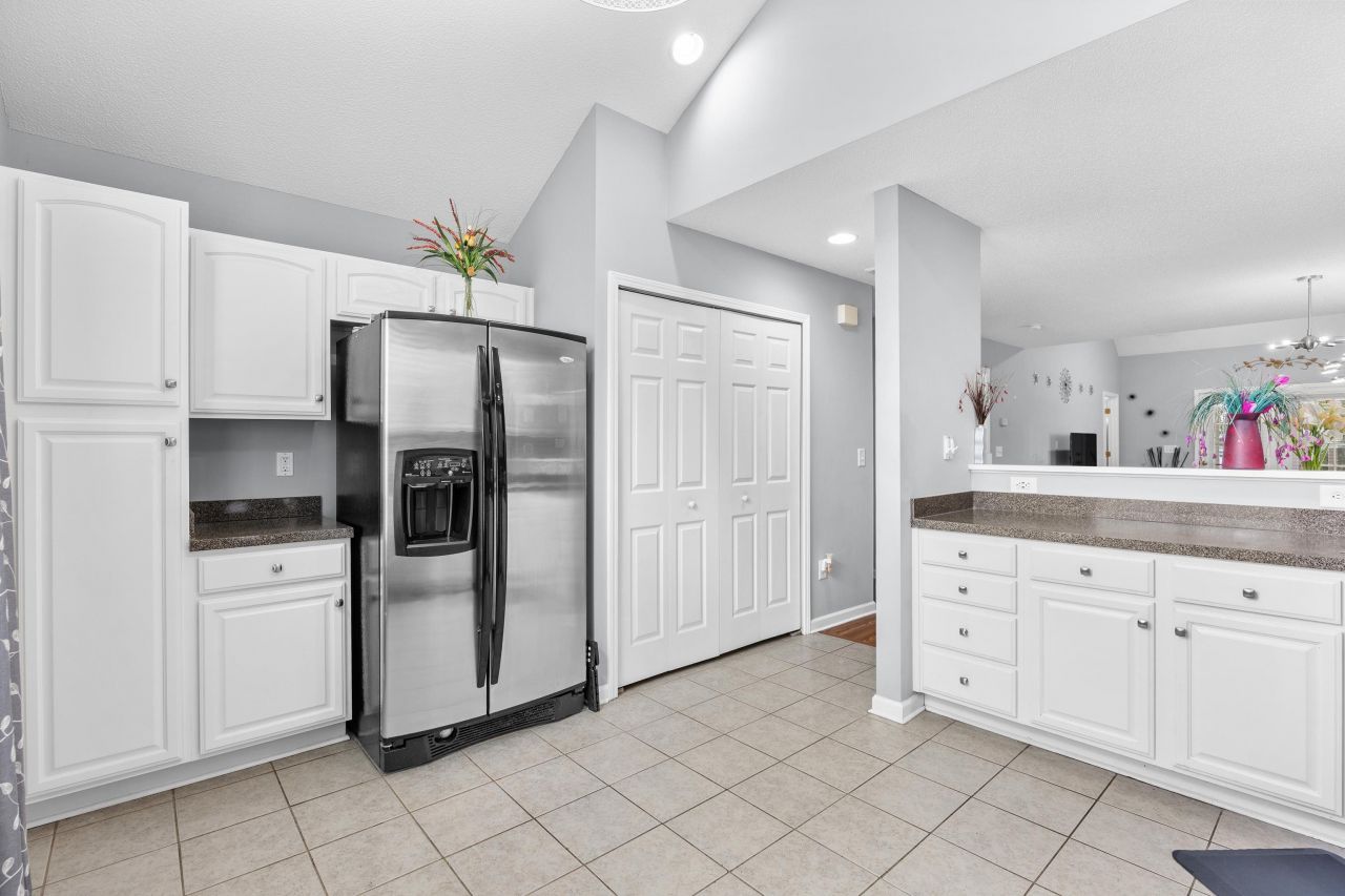 1150 Stanton Pl. Photo 8