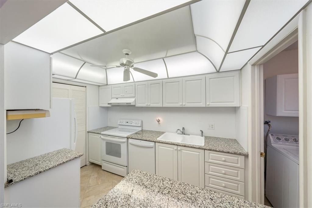 788 Park Shore Dr, Unit D30, Naples, FL 34103 Photo