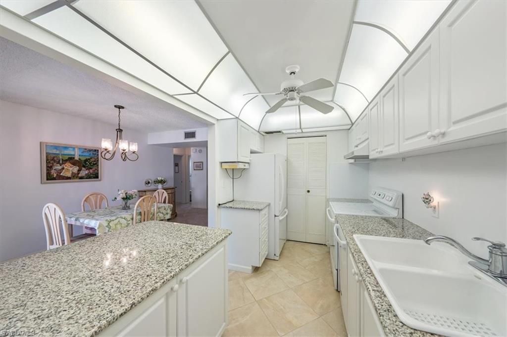 788 Park Shore Dr, Unit D30, Naples, FL 34103 Photo