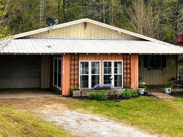 11350 State Route 100 E, Reagan, TN 38368