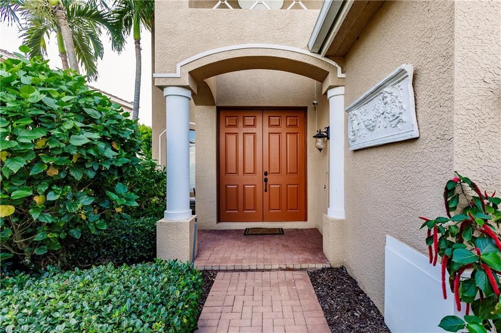 3573 Malagrotta Cir, Cape Coral, FL 33909 Photo