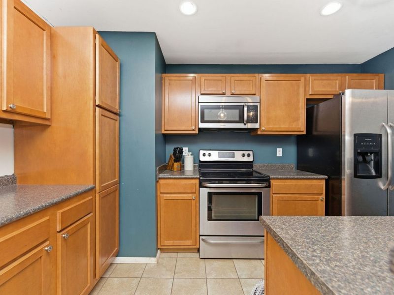 126 Honeysuckle Drive, Florence, KY 41042 Photo 9