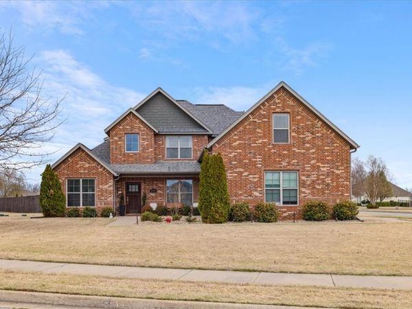 494 Waterfalls Court, Farmington, AR 72730