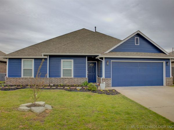 28056 E 149th Place S, Coweta, OK 74429