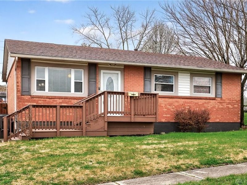 300 Randy Drive, West Carrollton, OH 45449 Photo 2