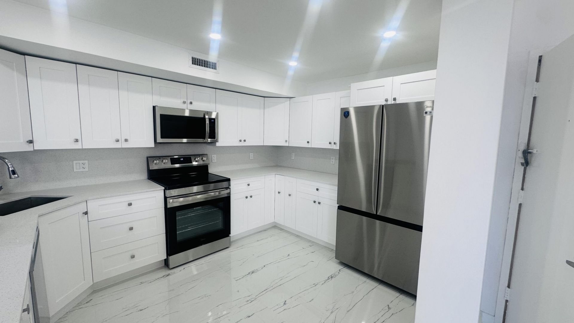 1600 S Ocean Drive, Unit 4a, Hollywood, FL 33019 Photo