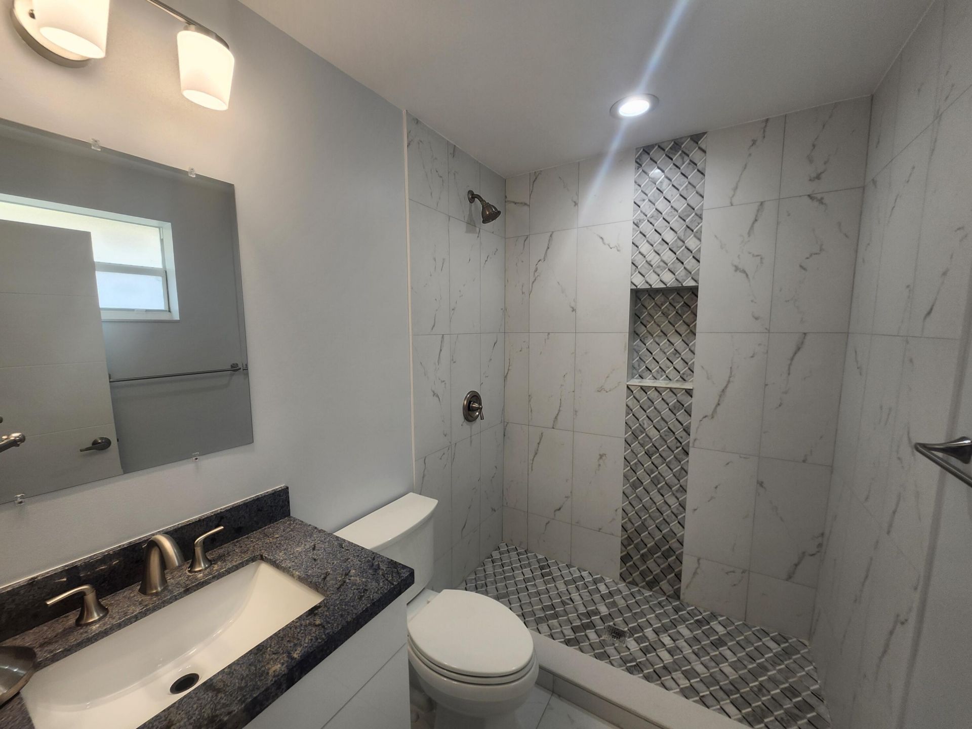 511 N 60th Way, Unit East Apart, Hollywood, FL 33024 Photo