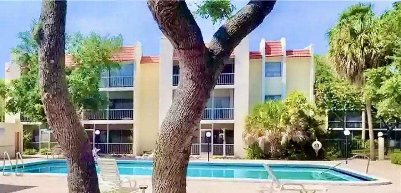 616 NW 13th Street, Unit 24, Boca Raton, FL 33486 Photo