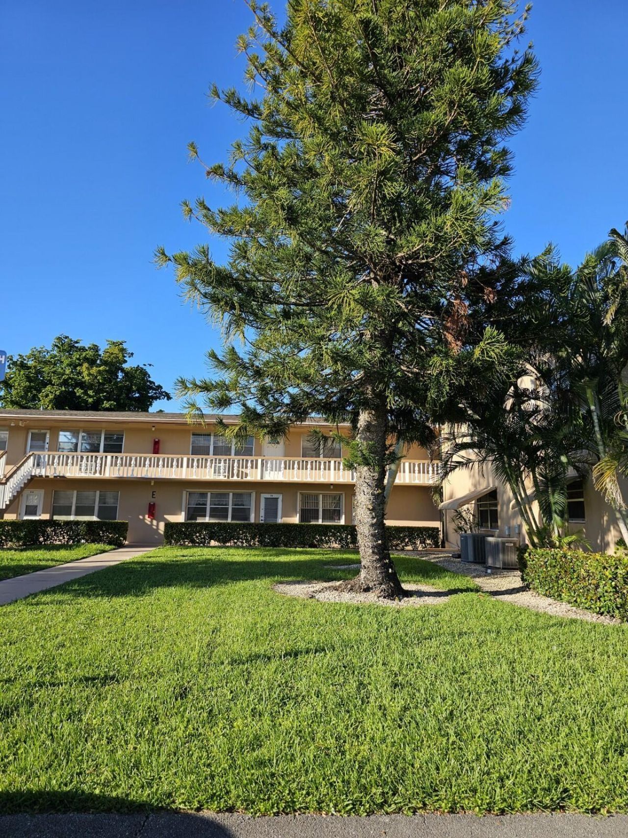 114 E Norwich E, West Palm Beach, FL 33417 Photo