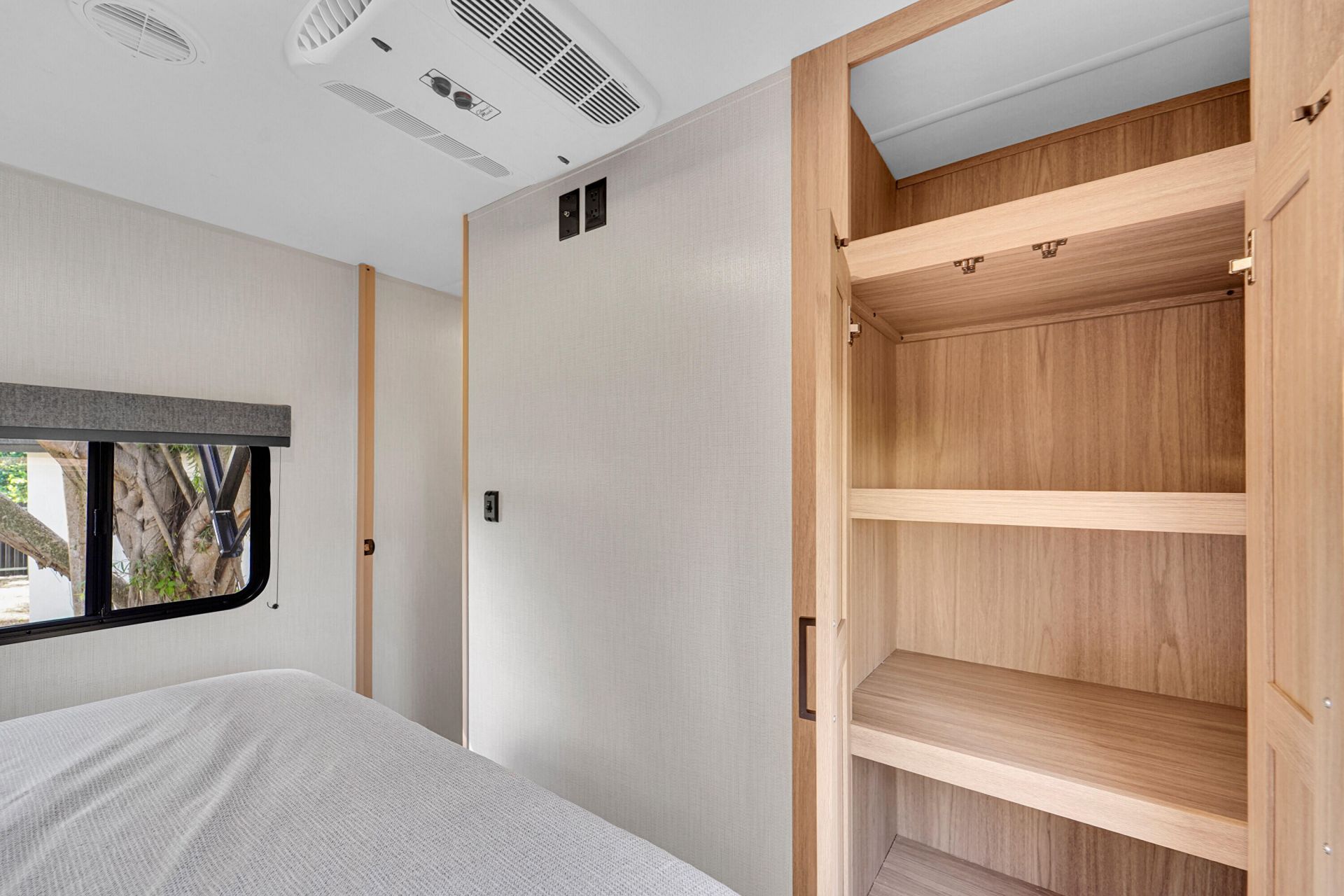 3631 NW 4th Street, Unit 2, Lauderhill, FL 33311 Photo