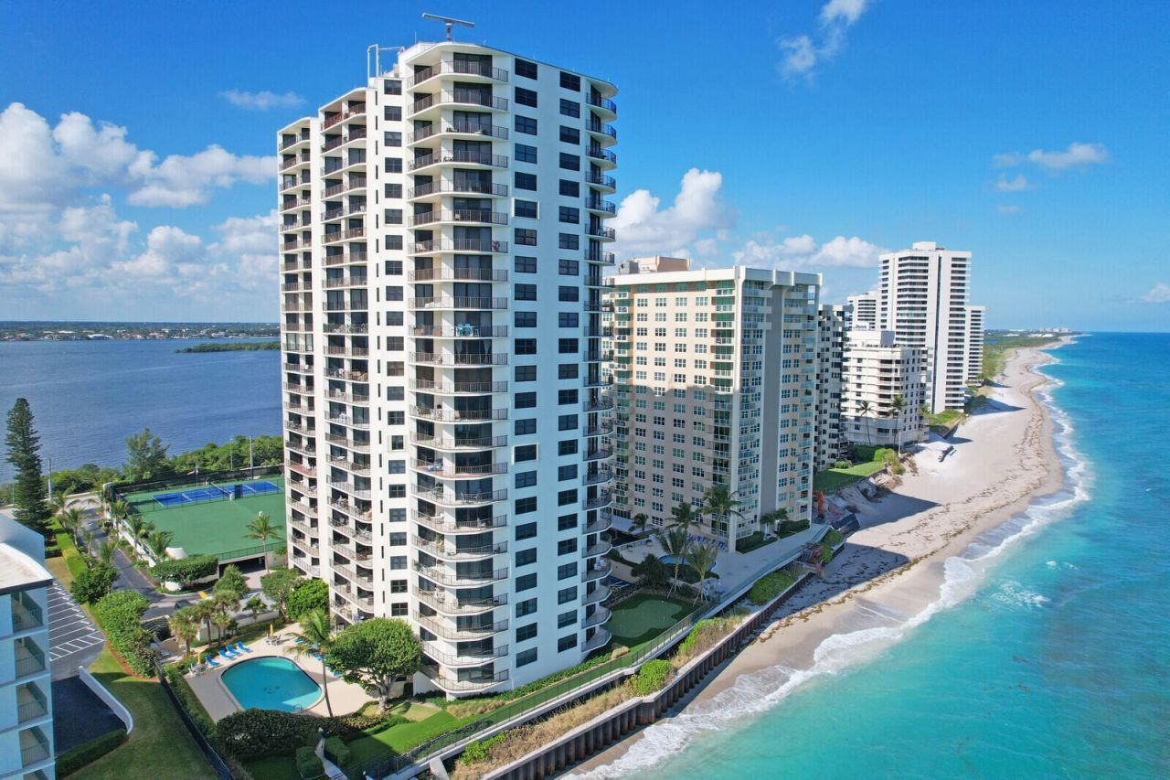 5420 N Ocean Drive, Unit 1803, Singer Island, FL 33404 Photo