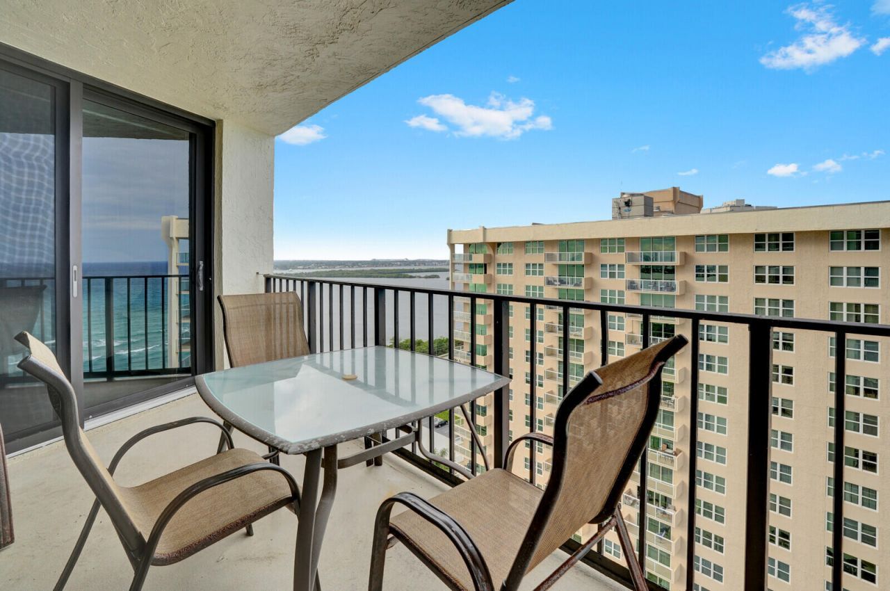 5420 N Ocean Drive, Unit 1803, Singer Island, FL 33404 Photo
