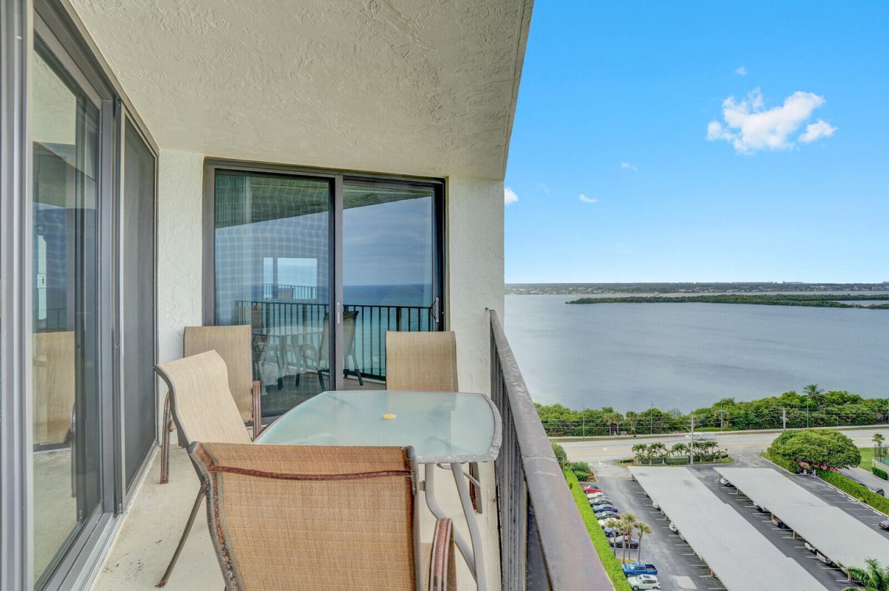 5420 N Ocean Drive, Unit 1803, Singer Island, FL 33404 Photo