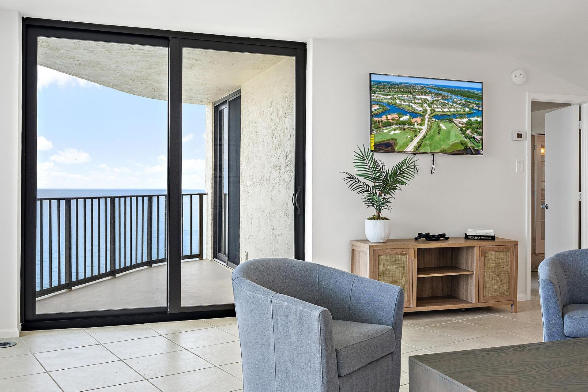 5420 N Ocean Drive, Unit 1803, Singer Island, FL 33404 Photo