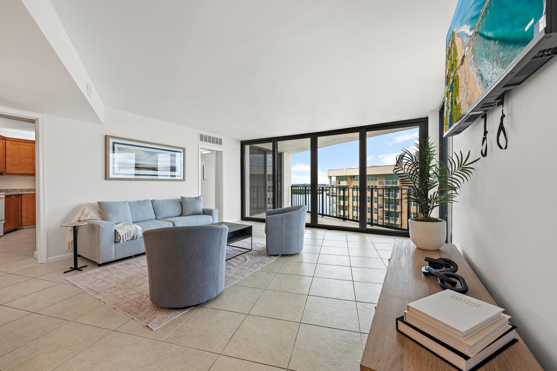 5420 N Ocean Drive, Unit 1803, Singer Island, FL 33404 Photo