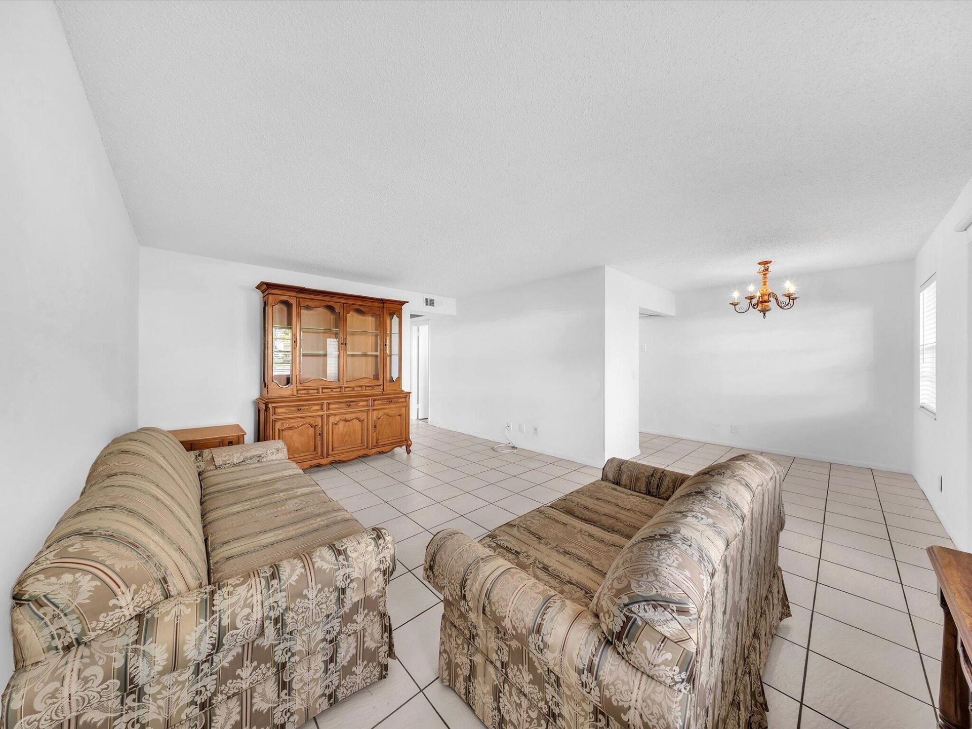 43 Windsor, Unit C, West Palm Beach, FL 33417 Photo
