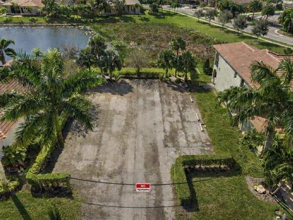 8451 Club Estates Way, Lake Worth, FL 33467