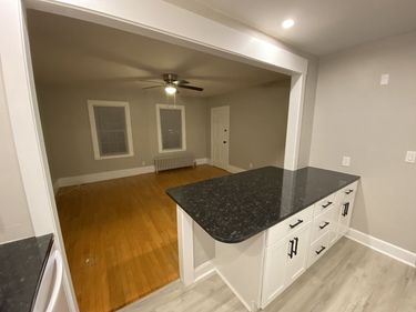 91 Main, Unit 2W, Easton, MA 02356