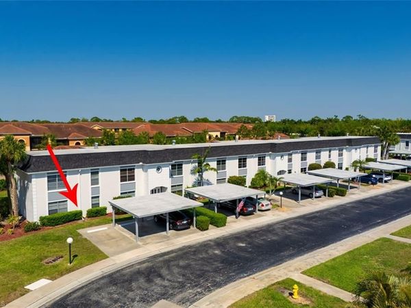6898 Sandtrap DR, Unit 1, FORT MYERS, FL 33919