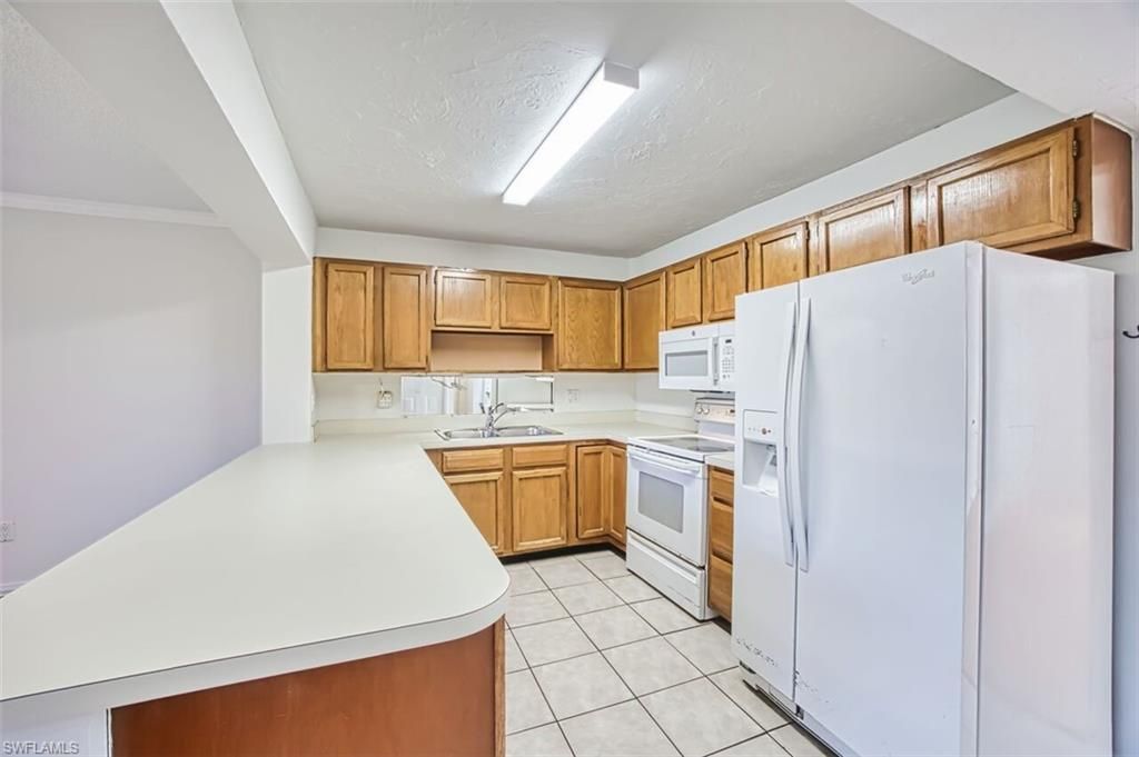 6898 Sandtrap Dr, Unit 1, Fort Myers, FL 33919 Photo