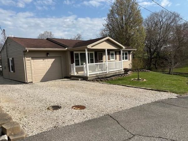 906 Charles , Flatwoods, KY 41139