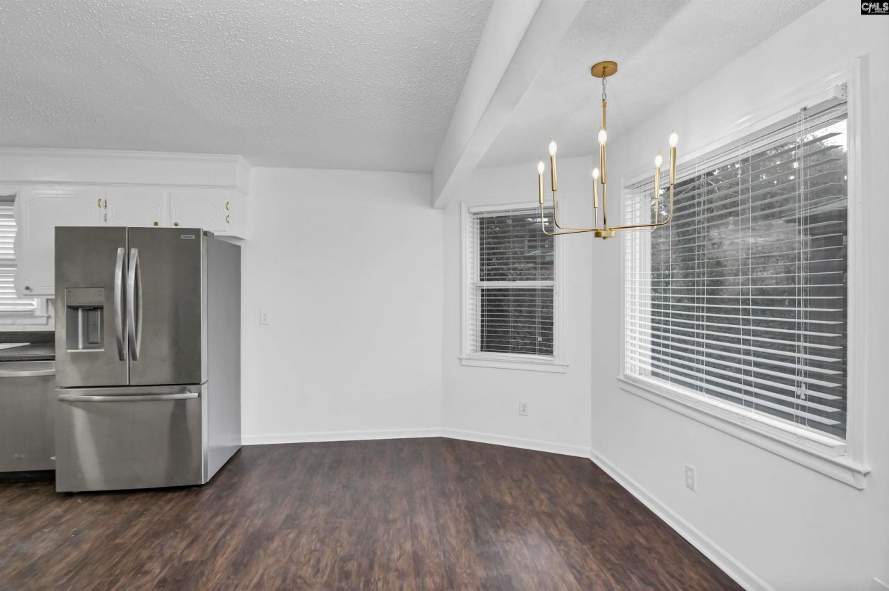 9829 Highgate Road Photo 12