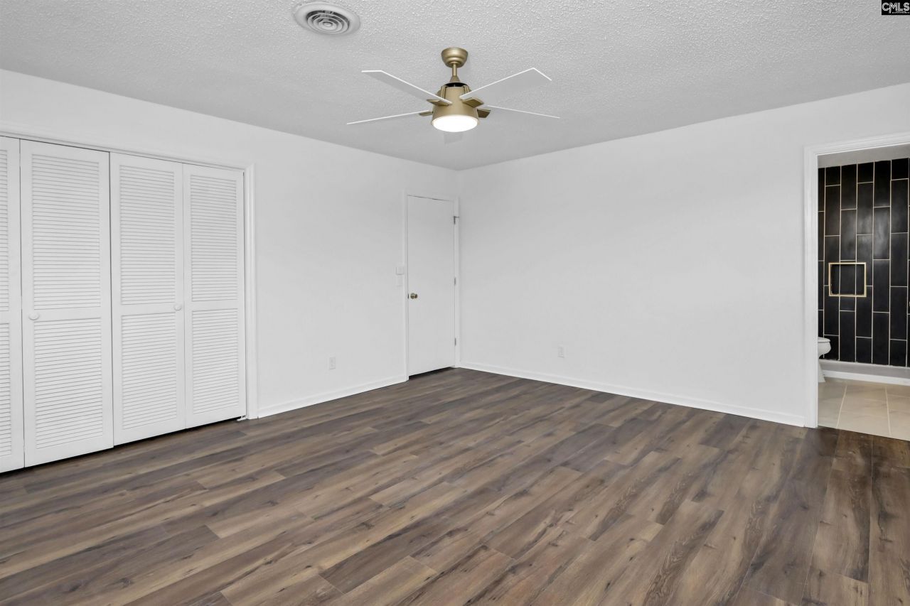 9829 Highgate Road Photo 16