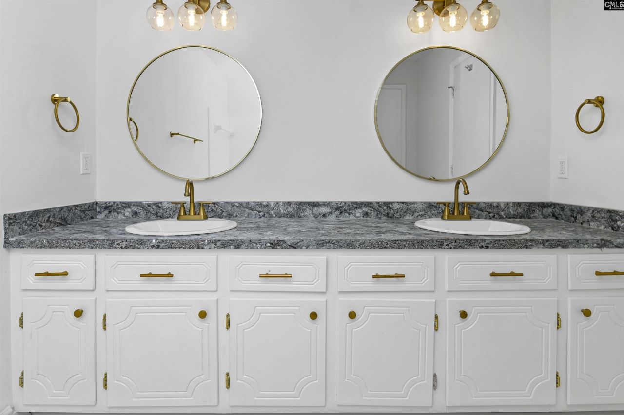 9829 Highgate Road Photo 21