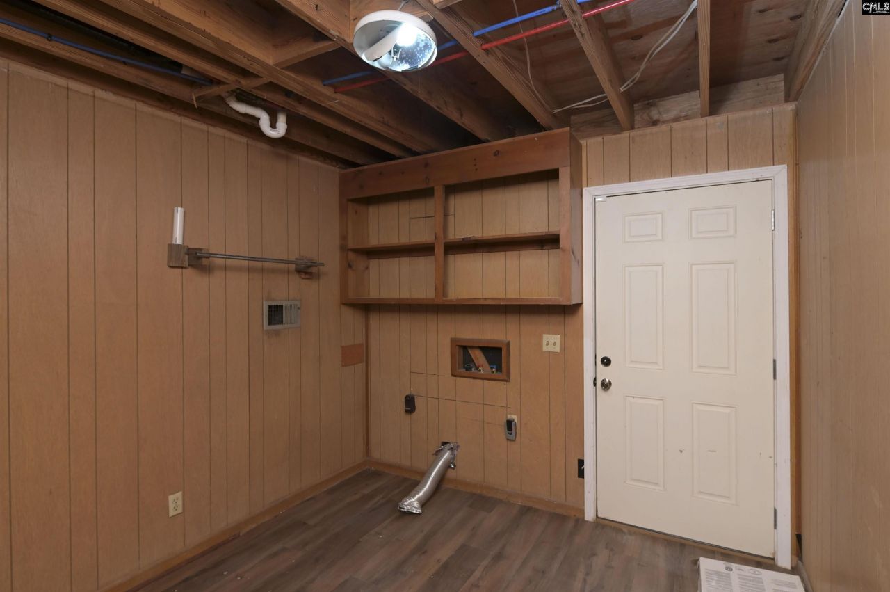 9829 Highgate Road Photo 23