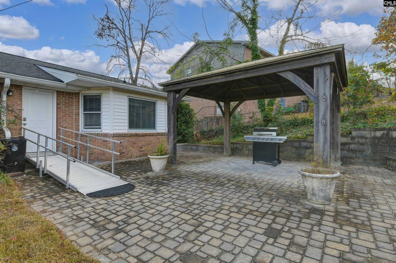 9829 Highgate Road Photo 26