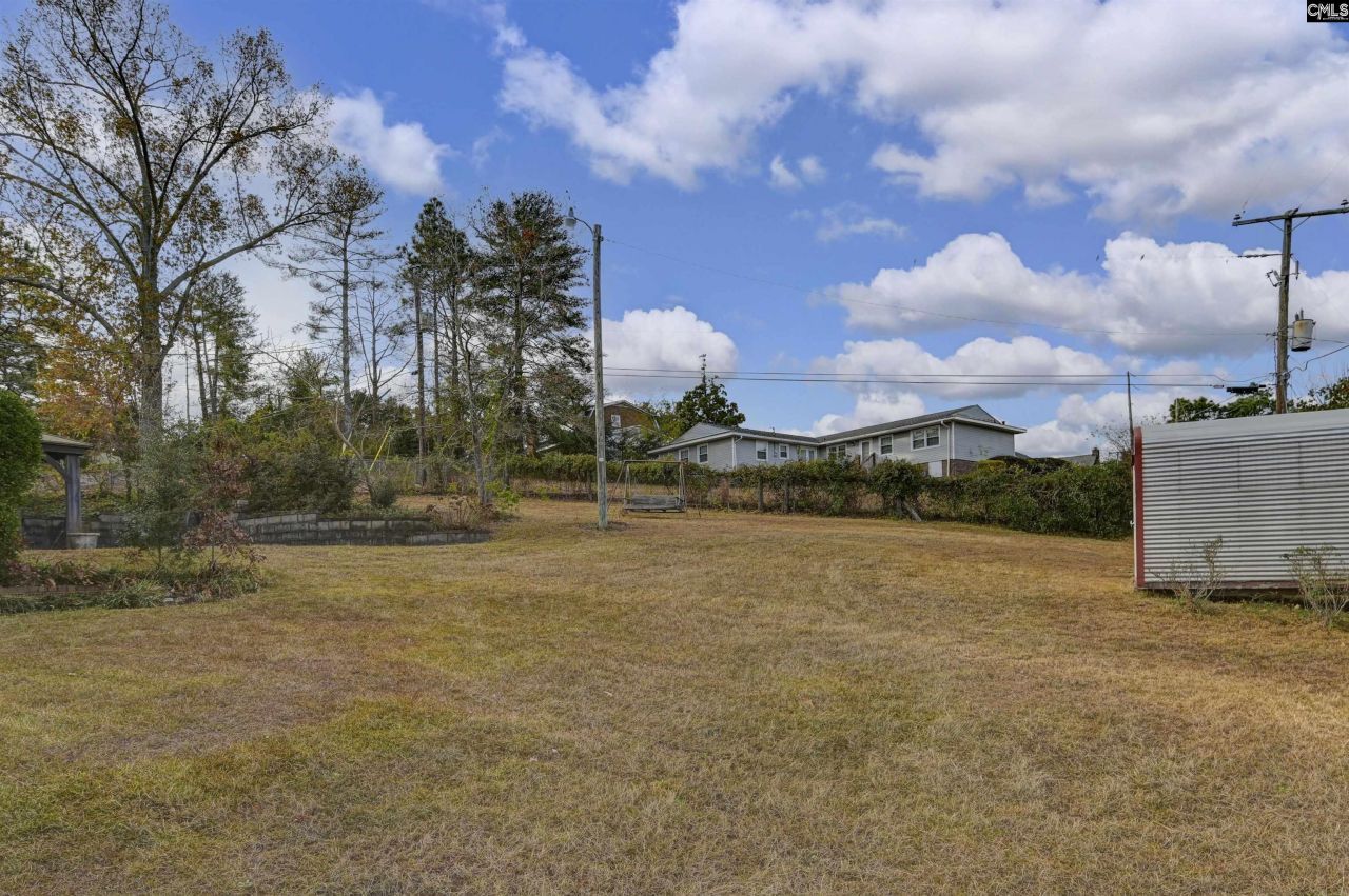 9829 Highgate Road Photo 28