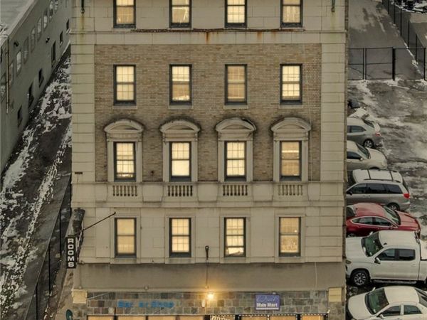 113 N Clinton Avenue, Rochester, NY 14604