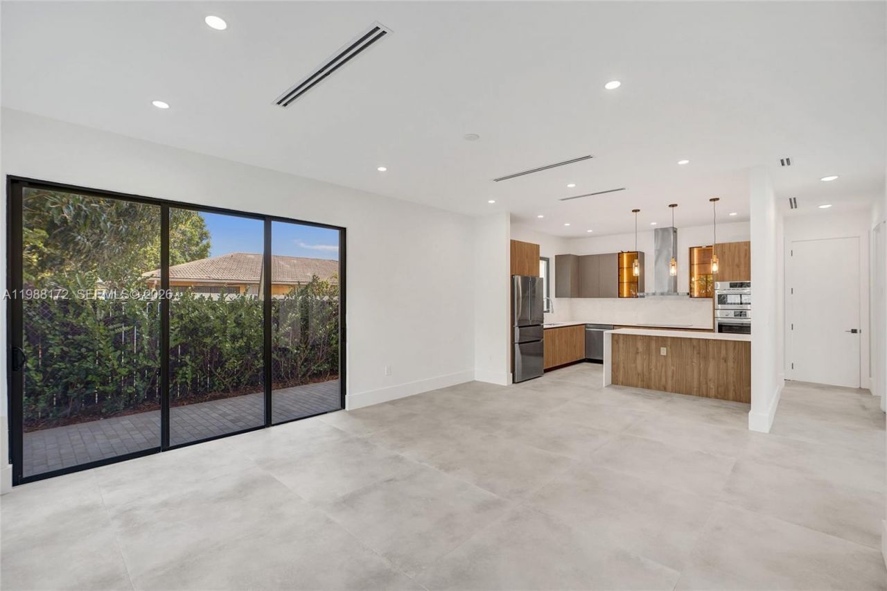 2421 SW 16th Terrace, Miami, FL 33145 Photo